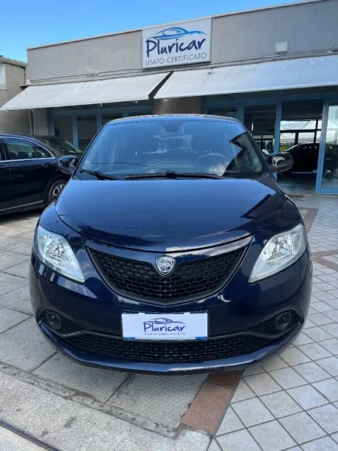 Lancia Ypsilon 1.2 Gold ecochic Gpl 69cv my19 - Immagine 8