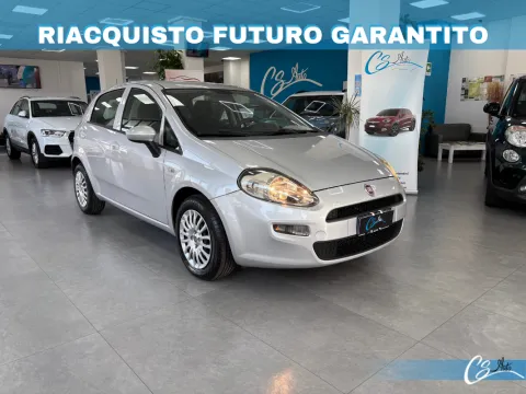Fiat Punto 5p 1.3 mjt 16v Young 75cv - Immagine 1
