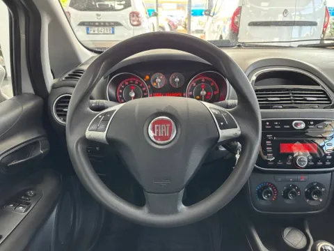 Fiat Punto 5p 1.3 mjt 16v Young 75cv - Immagine 12