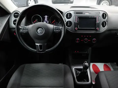 Volkswagen Tiguan 2.0 tdi bm Sport&Style 110cv E6 - Immagine 13