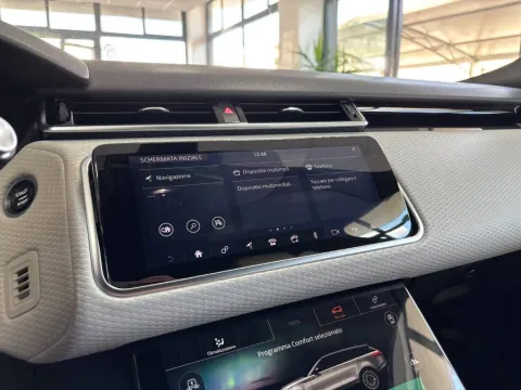 Land Rover Range Rover Velar 2.0d i4 R-Dynamic HSE 240cv auto my19 - Immagine 15