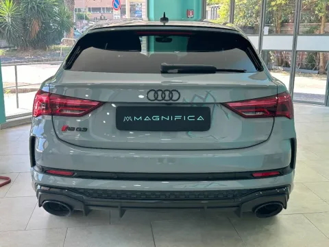Audi Q3 Sportback RS 2.5 quattro s-tronic - Immagine 6
