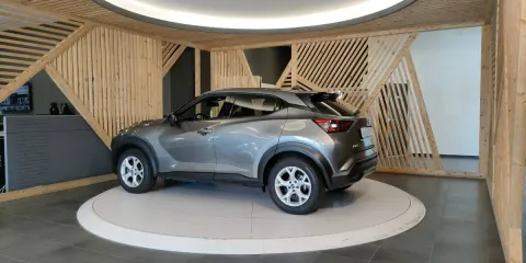 Nissan Juke 1.0 dig-t N-Connecta 114cv - Immagine 9