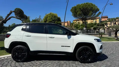 Jeep Compass 1.3 turbo t4 phev S 4xe auto - Immagine 5