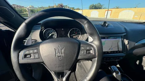 Maserati Levante 2.0 mhev GT 330cv auto - Immagine 18