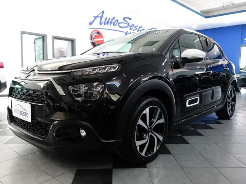 Citroen C3 1.2 puretech Shine Pack s&s 110cv my20 - Immagine 2