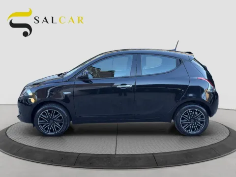 Lancia Ypsilon 1.0 firefly hybrid Gold s&s 70cv 5p.ti - Immagine 4
