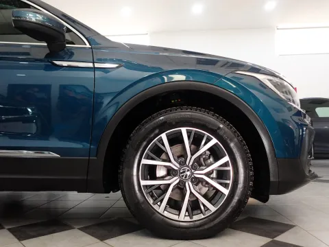 Volkswagen Tiguan 2.0 tdi Life 150cv dsg - Immagine 14