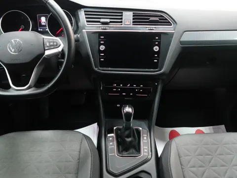Volkswagen Tiguan 2.0 tdi Life 150cv dsg - Immagine 18