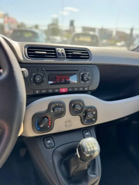 Fiat Panda 0.9 t.air t. natural power Easy 80cv - Immagine 9