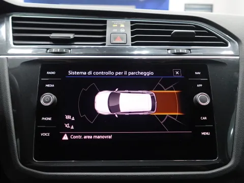Volkswagen Tiguan 2.0 tdi Life 150cv dsg - Immagine 24