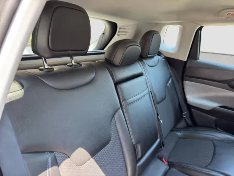 Jeep Compass 1.3 turbo t4 phev Limited 4xe auto - Immagine 13