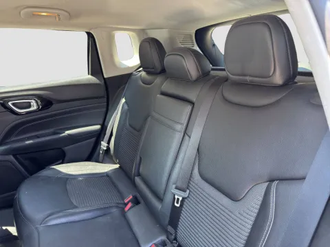 Jeep Compass 1.3 turbo t4 phev Limited 4xe auto - Immagine 12