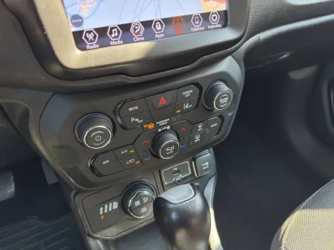 Jeep Renegade 1.3 t4 phev Limited 4xe at6 - Immagine 18
