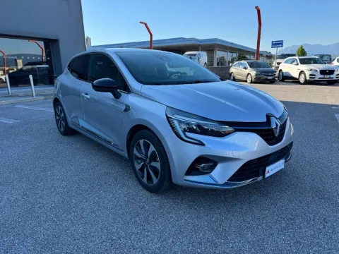 Renault Clio 1.6 E-Tech hybrid Serie limitata 140cv auto - Immagine 3