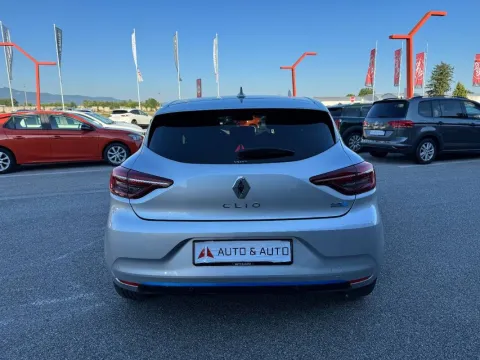 Renault Clio 1.6 E-Tech hybrid Serie limitata 140cv auto - Immagine 9