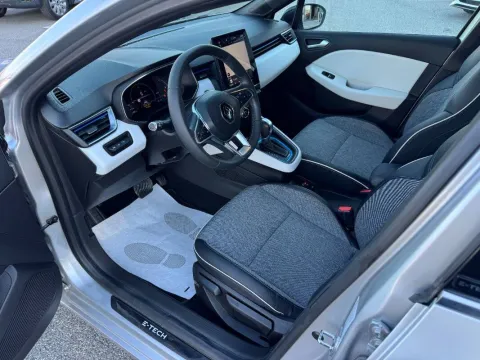 Renault Clio 1.6 E-Tech hybrid Serie limitata 140cv auto - Immagine 11