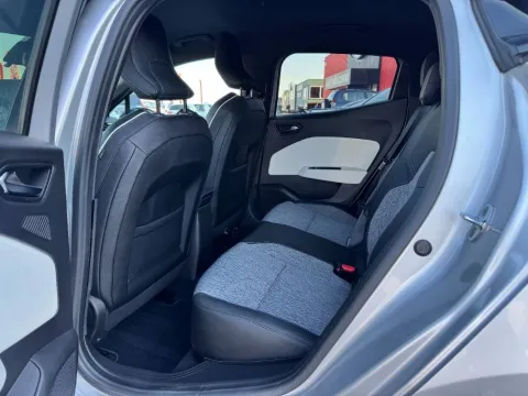 Renault Clio 1.6 E-Tech hybrid Serie limitata 140cv auto - Immagine 12