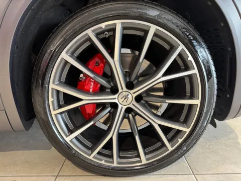 Maserati Grecale 2.0 mhev Modena 330cv auto - Immagine 9