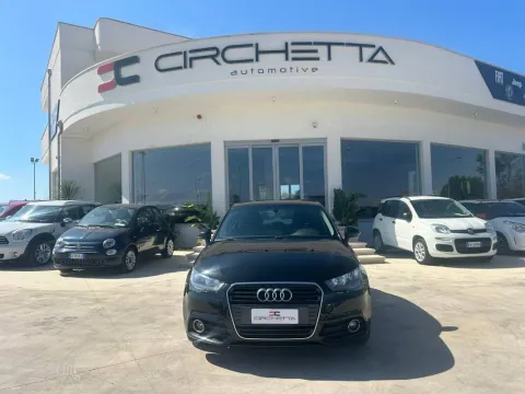 Audi A1 Sportback 1.6 tdi Attraction 90cv - Immagine 1