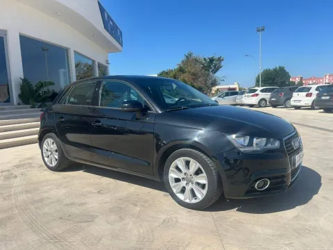 Audi A1 Sportback 1.6 tdi Attraction 90cv - Immagine 6