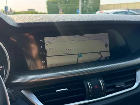 Alfa Romeo Stelvio 2.2 t Veloce Q4 210cv auto - Immagine 11