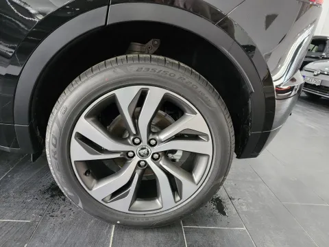 Jaguar E-Pace 2.0d i4 mhev R-Dynamic SE awd 163cv auto - Immagine 8