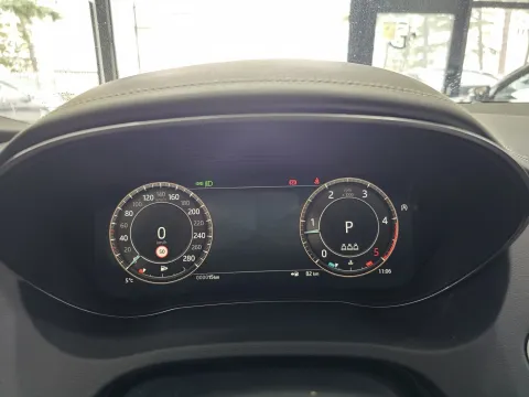 Jaguar E-Pace 2.0d i4 mhev R-Dynamic SE awd 163cv auto - Immagine 18