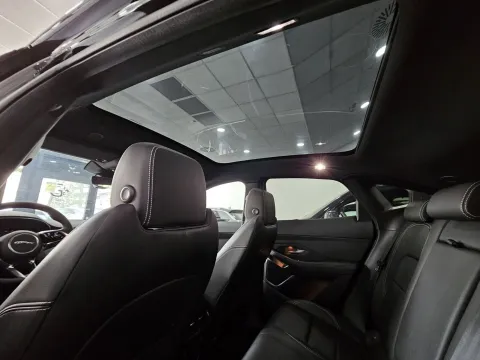Jaguar E-Pace 2.0d i4 mhev R-Dynamic SE awd 163cv auto - Immagine 27