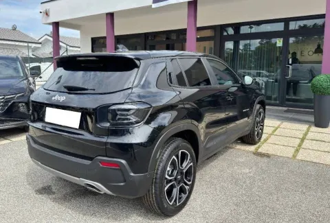 Jeep Avenger 1.2 turbo Summit fwd 100cv - Immagine 6