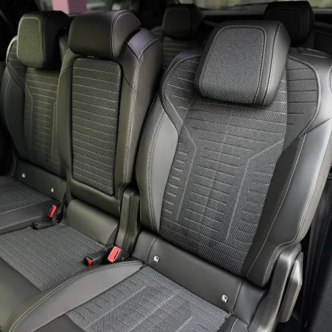 Peugeot 5008 1.2 hybrid GT 145cv e-dcs6 - Immagine 21