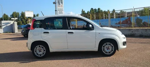 Fiat Panda 1.0 firefly hybrid City Life s&s 70cv 5p.ti - Immagine 7