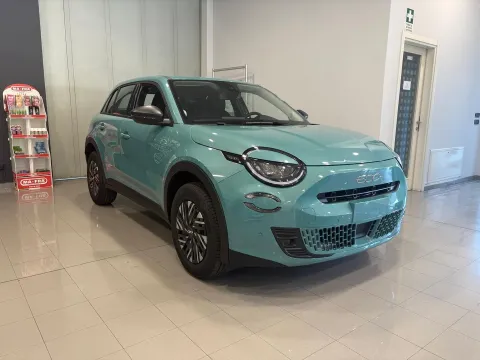 Fiat 600 1.2 hybrid 110cv auto - Immagine 2