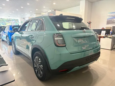 Fiat 600 1.2 hybrid 110cv auto - Immagine 4