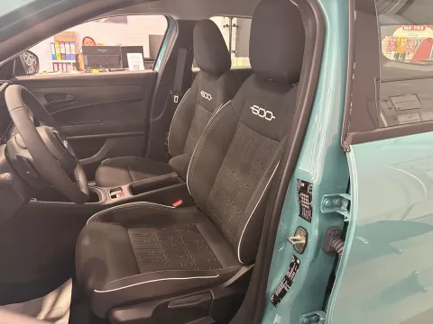 Fiat 600 1.2 hybrid 110cv auto - Immagine 16