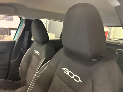 Fiat 600 1.2 hybrid 110cv auto - Immagine 17