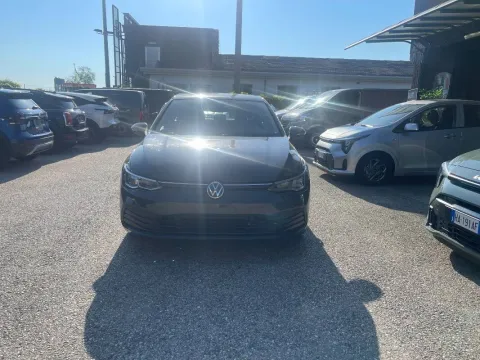 Volkswagen Golf 1.0 etsi evo Life 110cv dsg - Immagine 3