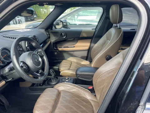 Mini Mini Countryman 2.0 Cooper D Business auto - Immagine 4