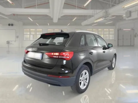 Audi Q3 35 2.0 tdi Business s-tronic - Immagine 3