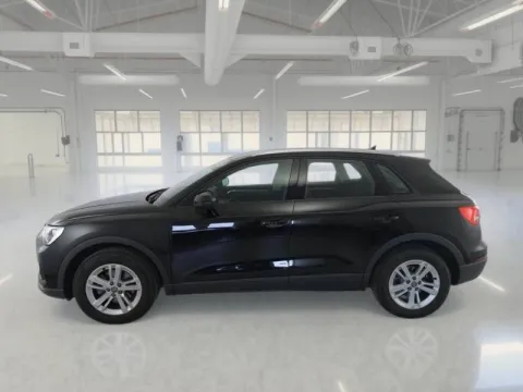 Audi Q3 35 2.0 tdi Business s-tronic - Immagine 6