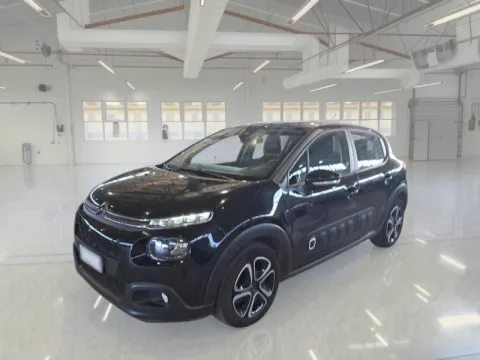 Citroen C3 1.2 puretech Shine s&s 83cv neopatentati my18 - Immagine 1