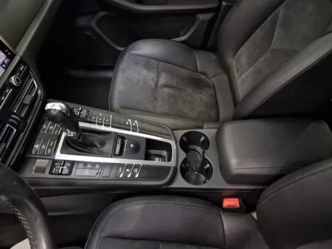 Porsche Macan 2.0 245cv pdk - Immagine 13