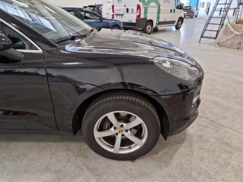 Porsche Macan 2.0 245cv pdk - Immagine 22