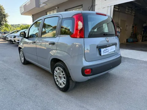 Fiat Panda 1.2 Pop s&s 69cv my19 - Immagine 3