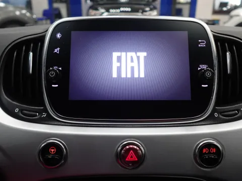 Fiat 500 1.0 hybrid Connect 70cv - Immagine 14