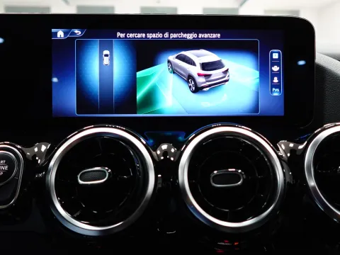 Mercedes GLA 200 d Progressive Advanced auto - Immagine 21