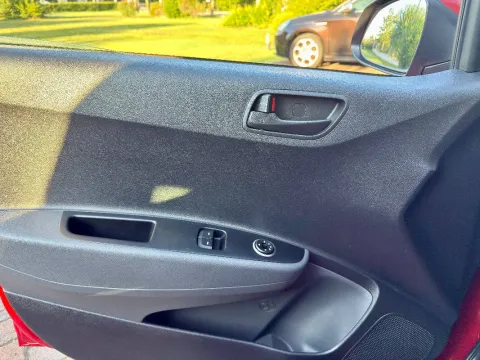 Hyundai i10 1.0 Login - Immagine 22