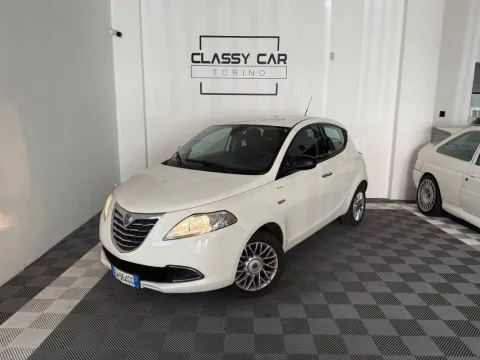Lancia Ypsilon 1.2 8v Gold c/CL ecochic Gpl 69cv - Immagine 1
