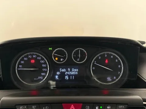 Lancia Ypsilon 1.2 8v Gold c/CL ecochic Gpl 69cv - Immagine 17