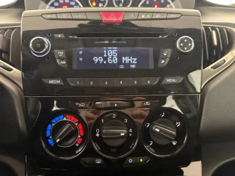 Lancia Ypsilon 1.2 8v Gold c/CL ecochic Gpl 69cv - Immagine 18